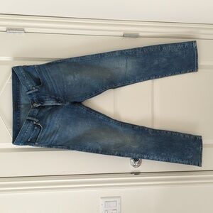 Uniqlo Men Slim Straight Medium Wash Distressed Jeans